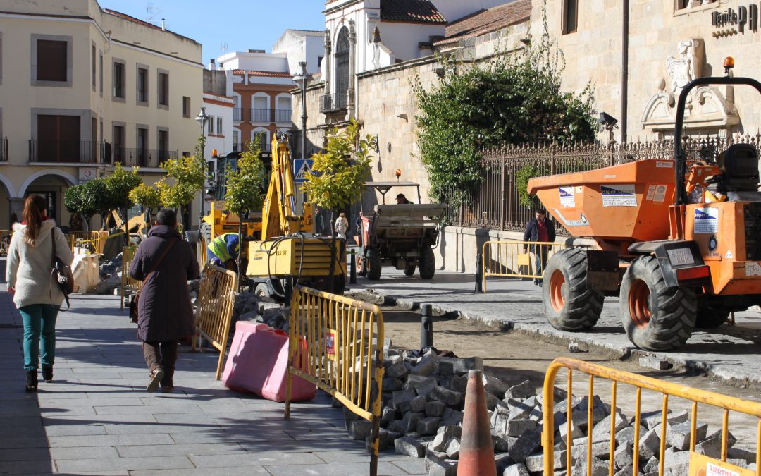El alcalde, Pedro Acedo, recuerda que las obras benefician a todos