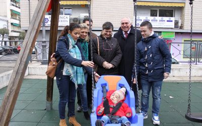 Los 75 parques infantiles de Mérida tendrán columpios adaptados para niños con discapacidad