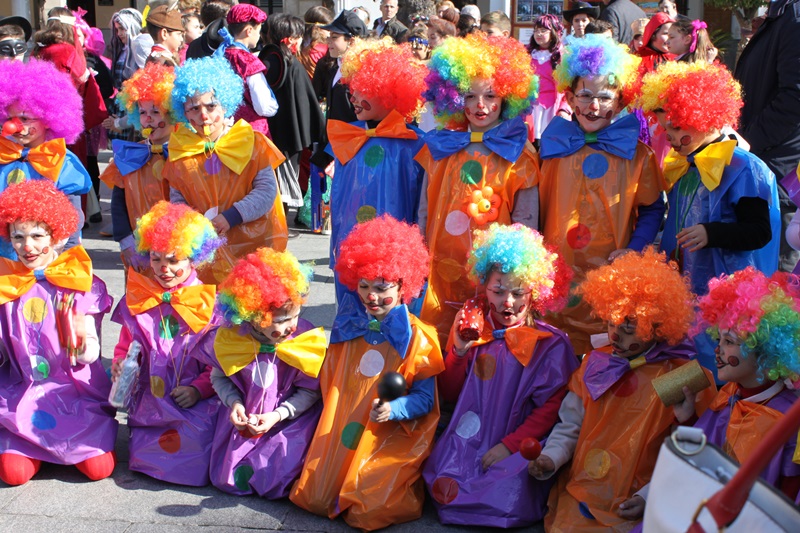 Unos 2.000 alumnos han participado en el Desfile Escolar de Carnaval