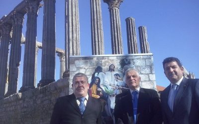 Mérida enseña los encantos de su Semana Santa ante los medios de comunicación de Évora