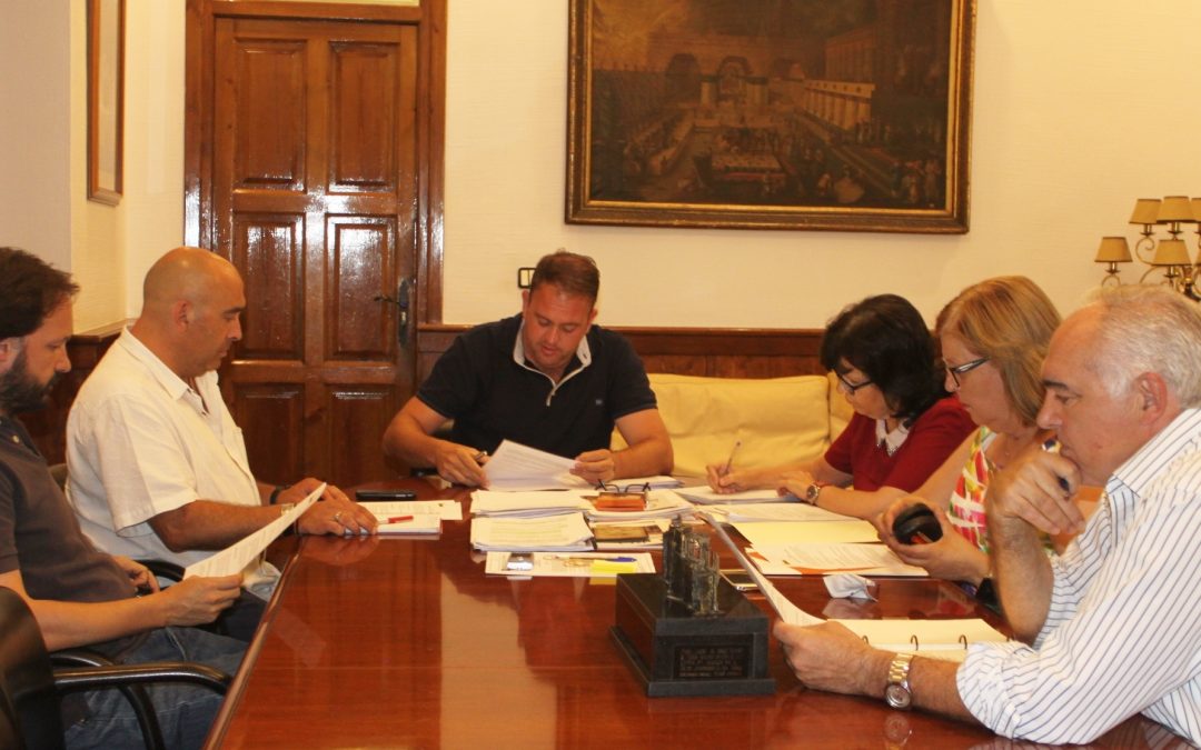 El Alcalde preside la primera Junta de Portavoces de la legislatura