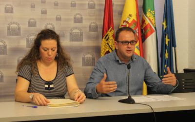 La Plaza de España volverá a disponer de parada de taxis “para dar mejor servicio a la ciudad”, dice el alcalde