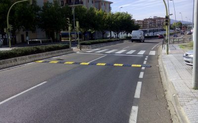 Tráfico coloca diez nuevos reductores de velocidad
