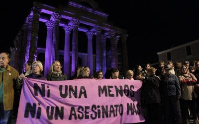 Alcalde y concejales asisten a la marcha en el Día Internacional contra la Violencia de Género