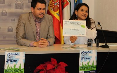 “Adoptar un animal no es ninguna broma”, lema elegido para un triangular benéfico de fútbol el 28 de diciembre
