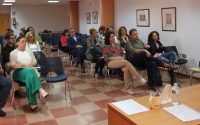 El alcalde recuerda el compromiso de reformar el colegio Casa de la Madre