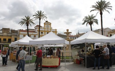 Veinticuatro expositores de Gastro Mérida ocuparán la Plaza de España hasta las 9 de la noche