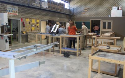 Setenta y siete personas trabajan en los dos programas de @prendizext en La calzada