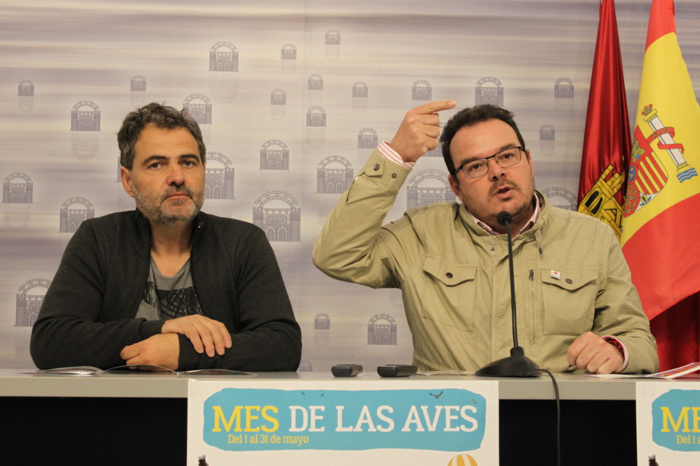 El delegado y el representante de ADENEX.
