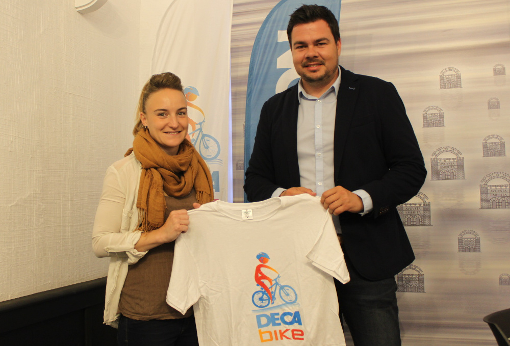 Itziar Miguel y el delegado Pedro Blas Vadillo