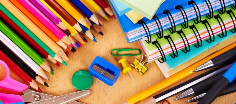 El Ayuntamiento reparte esta semana a más de 2.000 escolares de Infantil y Primaria material escolar