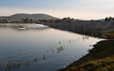 Los horarios del autobús a Proserpina pretenden conciliar la vida laboral, el ocio y  el impulso turístico del embalse