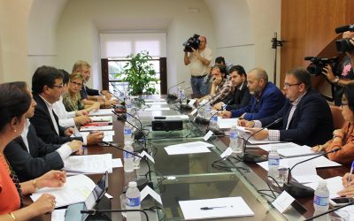 El presidente de la Junta y el alcalde presiden la reunión del Consejo de Capitalidad