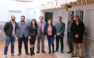 La Junta entrega a Cruz Roja las llaves del Centro de Refugiados de Mérida