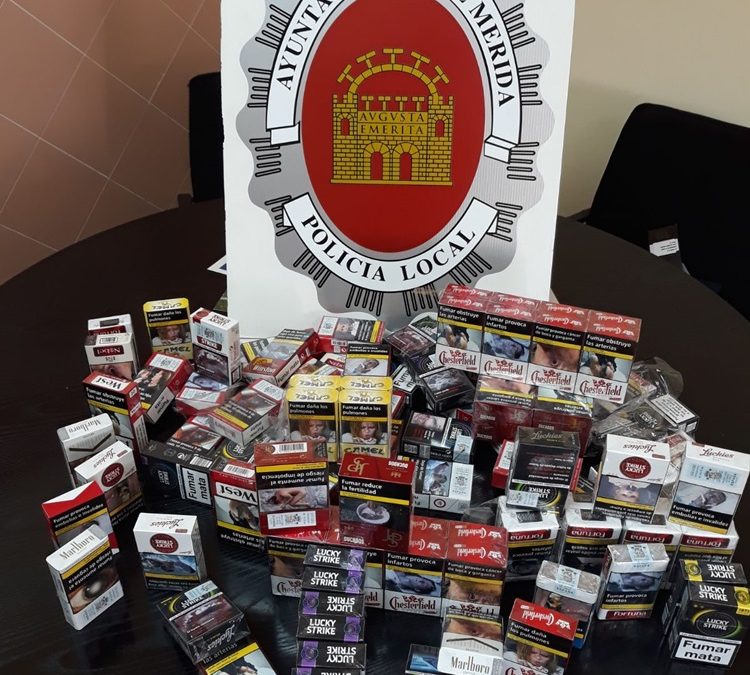 Intervenidas 100 cajetillas de tabaco en dos locales del centro de la ciudad