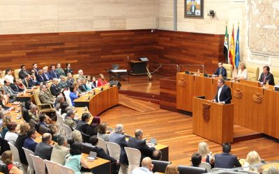 El alcalde destaca el esfuerzo del ayuntamiento en políticas de servicios sociales y empleo público