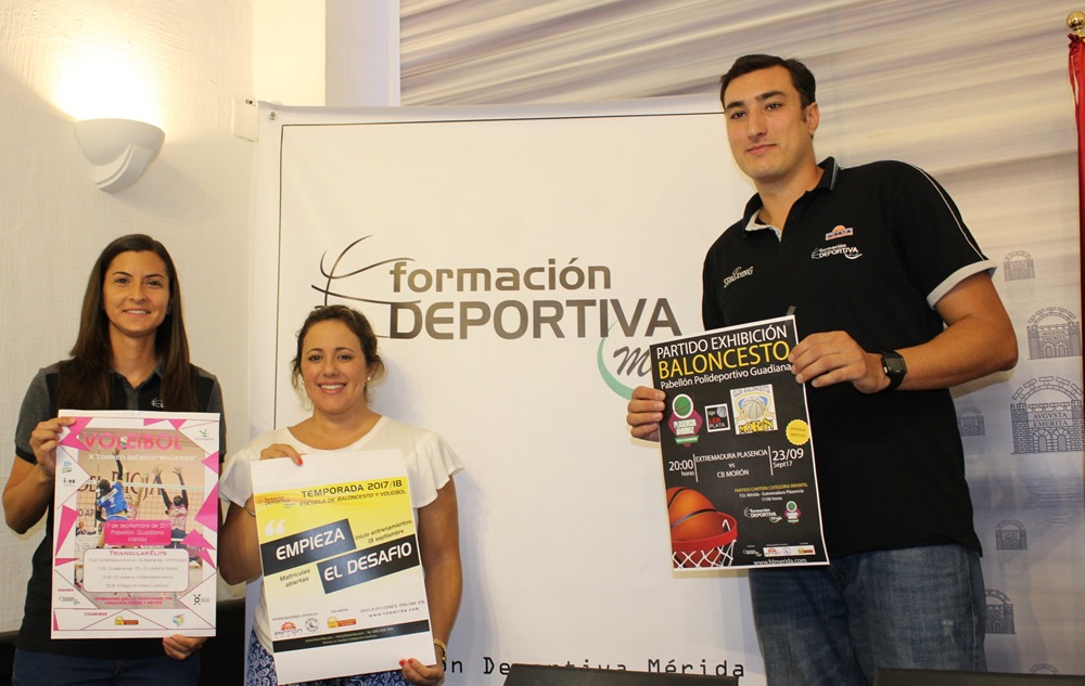 La delegada y los organizadores