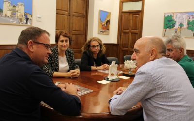 La directora de la Uned se despide del cargo y destaca la apertura del centro a la ciudad en los últimos años