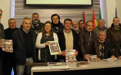 Los Cazurros Romanos presentan el libro de sus 35 años de existencia