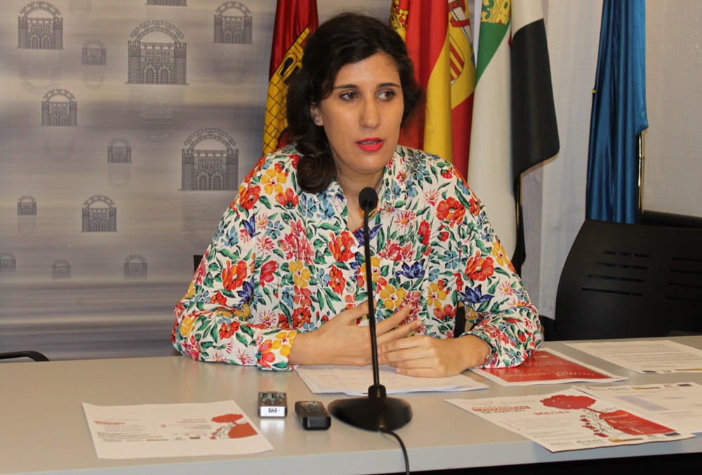 LAURA GUERRERO