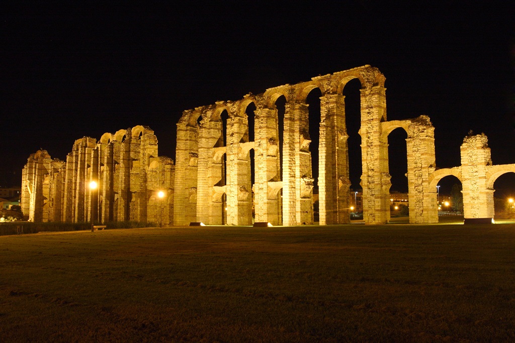 acueducto-milagros-noche