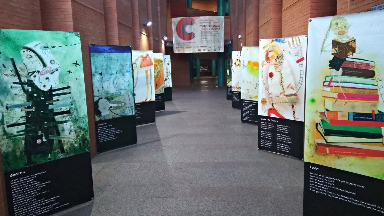 La Biblioteca Municipal celebra el Día Mundial de la Poesía en torno a la exposición ‘Gloria Fuertes: Contar y cantar desde la Poesía’