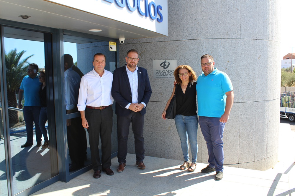 El alcalde visita el Centro de Negocios ‘Delgado-Casamayor’ que ya alberga una veintena de empresas