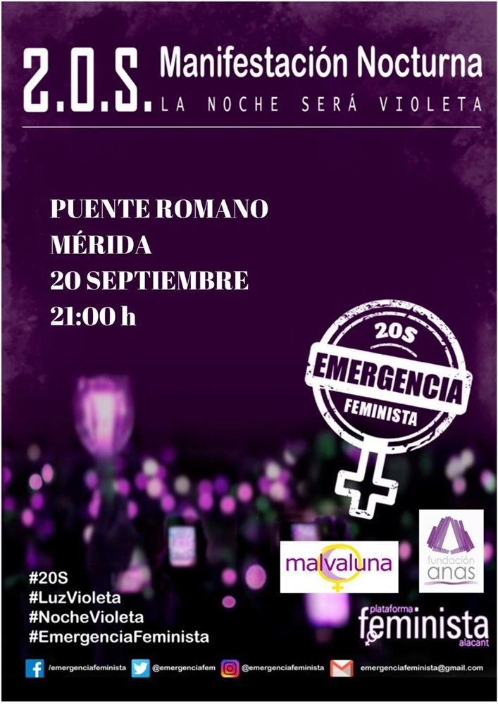 El ayuntamiento apoya concentración contra la Violencia Machista iluminando en color violeta la fachada del Consistorio y la fuente de la Plaza de España