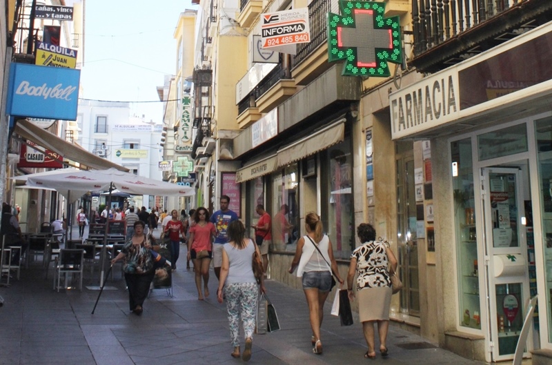 Comercio prevé la ampliación del microclima y del hilo musical, entoldado de calles y renovación del mobiliario en las calles del centro histórico