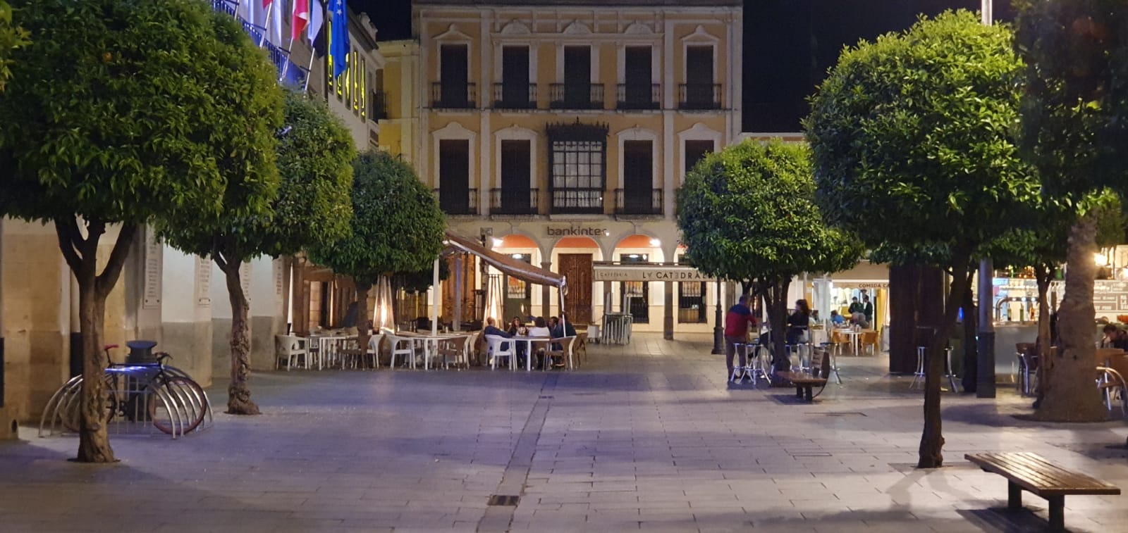 El desempleo desciende en la ciudad en 580 personas con respecto a junio