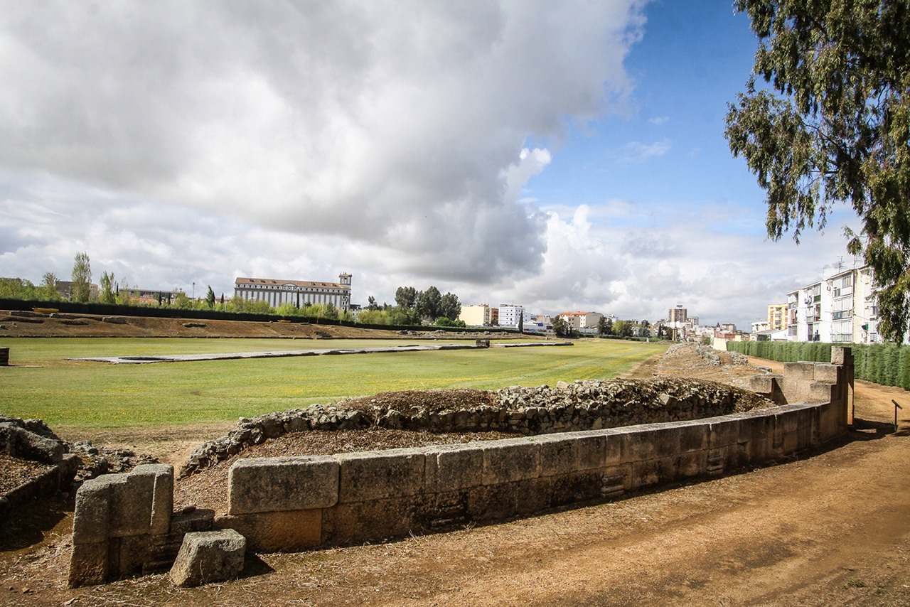 El alcalde de Mérida anuncia la apertura del Circo Romano como recinto para pasear hasta el 25 de mayo