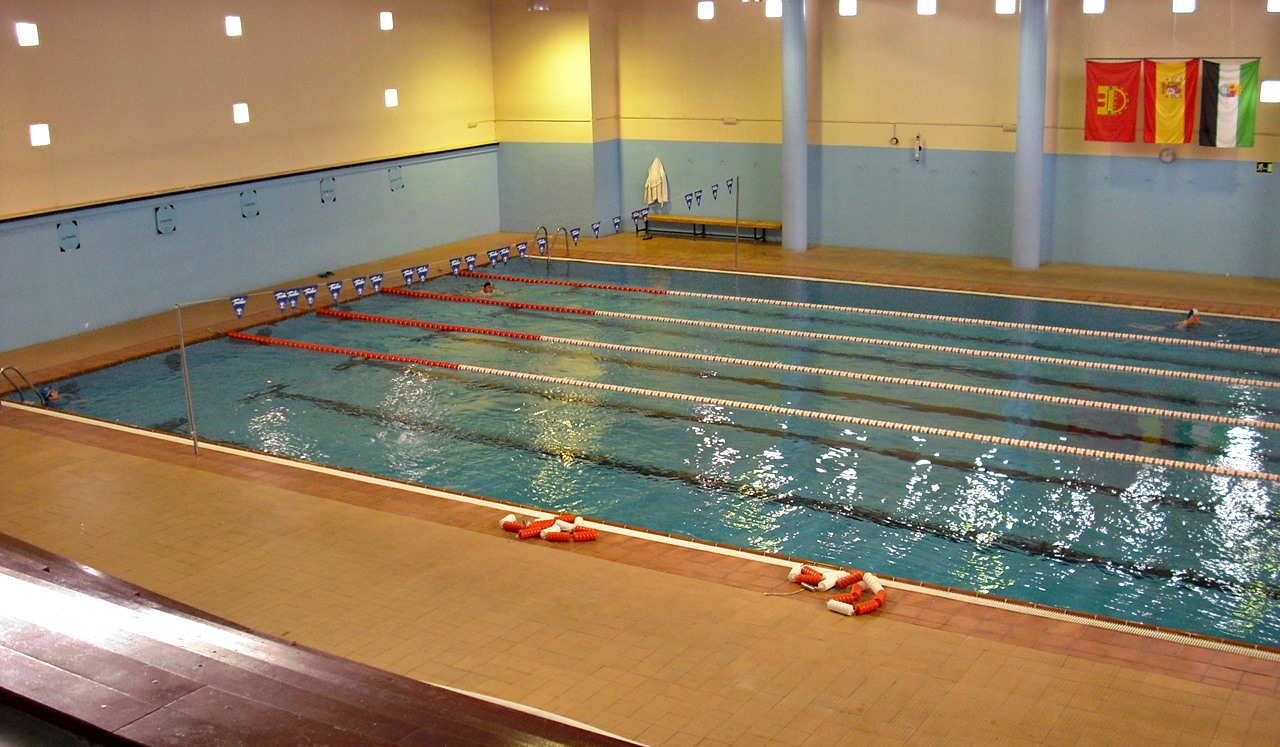 El lunes abre sus puertas la Piscina Climatizada y mañana las pistas de Petanca y las instalaciones deportivas al aire libre