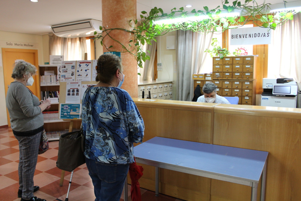 Biblioteca reapertura 110520