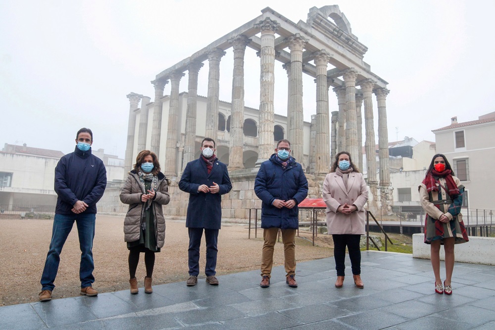 El alcalde de Mérida y presidente del GCPHE anuncia la celebración de un foro hispano-portugués con las ciudades Patrimonio de la Humanidad de ambos países