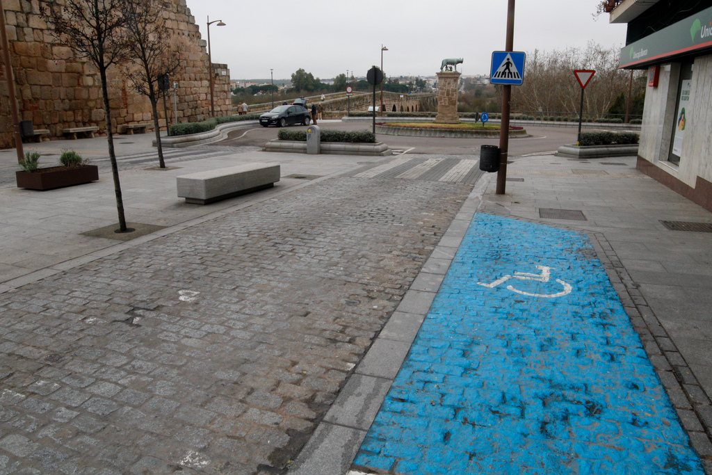 Foto aparcamiento reservado en calle El Puente (1)