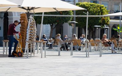 El ayuntamiento recuerda que es la Salud Pública quien determina qué tipo de licencias de hostelería pueden abrir sus interiores en la actualidad