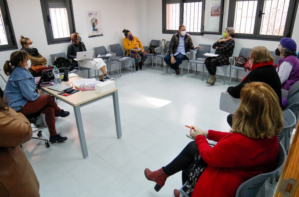 El Ayuntamiento estudiará una batería de ayudas expresas para mujeres en situación de vulnerabilidad