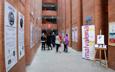 Inaugurada en el Centro Cultural Alcazaba la exposición “Referentas” de la Asociación de Mujeres Malvaluna