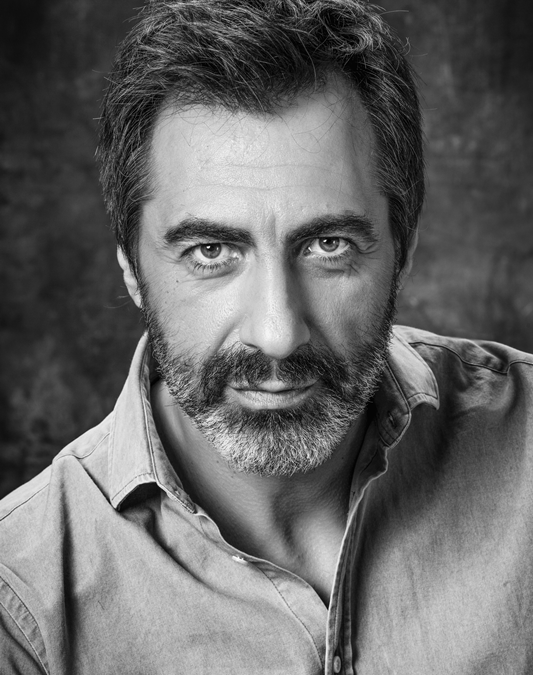 Juan del Val presenta "Delparaíso" dentro de la amplia programación para hoy de la Feria del Libro