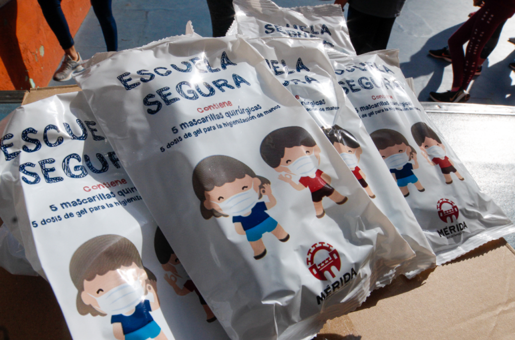 El ayuntamiento retoma el reparto de mascarillas y gel hidroalcohólico para los centros escolares de la ciudad
