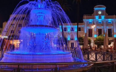 La fachada del Ayuntamiento y la fuente se iluminarán el miércoles de azul y púrpura por los enfermos de Huntington