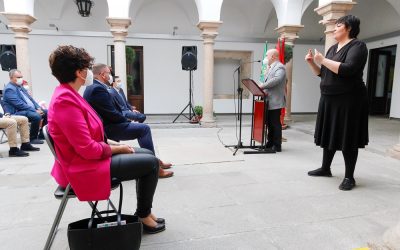 La Federación de Asociaciones de Personas Sordas se encargará del servicio de intérprete de Lengua de Signos durante los próximos dos años