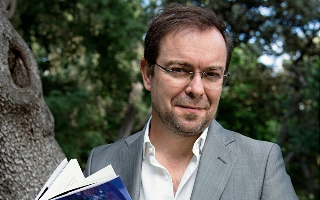 Javier Sierra presenta su última novela en la jornada que clausura la XL edición de la Feria del Libro