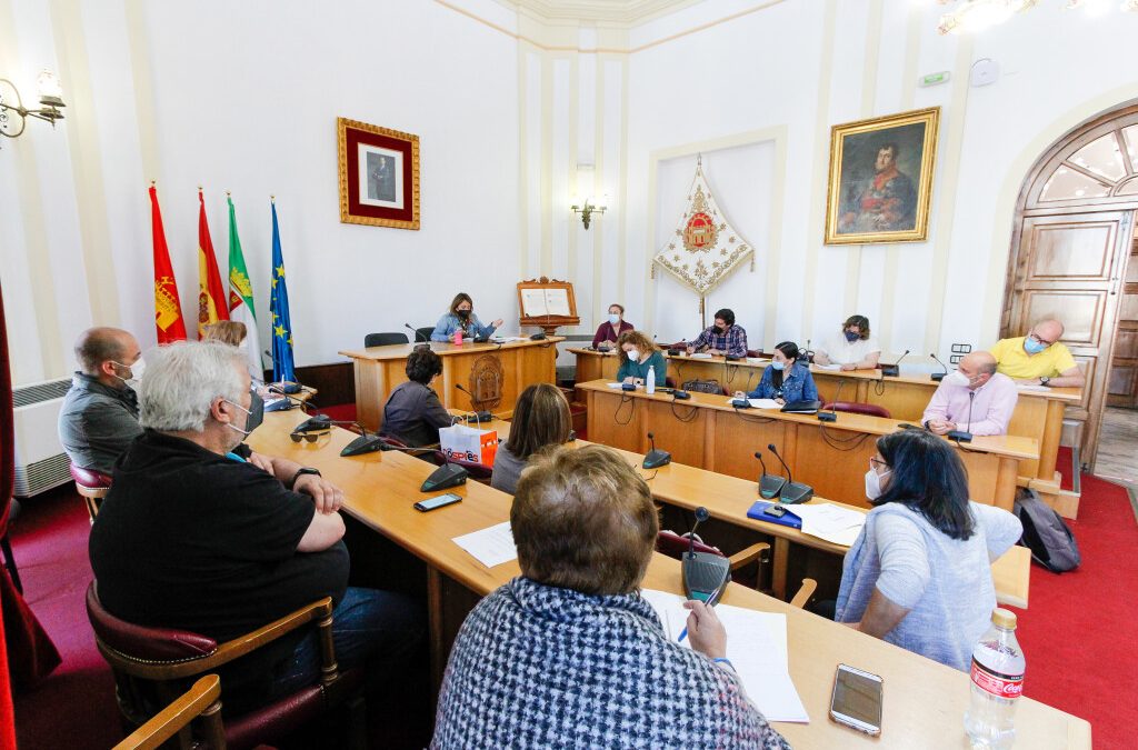 La Comisión Permanente de Igualdad evalúa el I Plan de Igualdad Interno del Ayuntamiento de Mérida