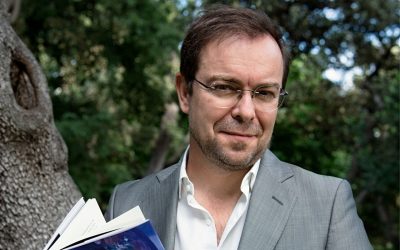 Javier Sierra presenta su última novela en la jornada que clausura la XL edición de la Feria del Libro