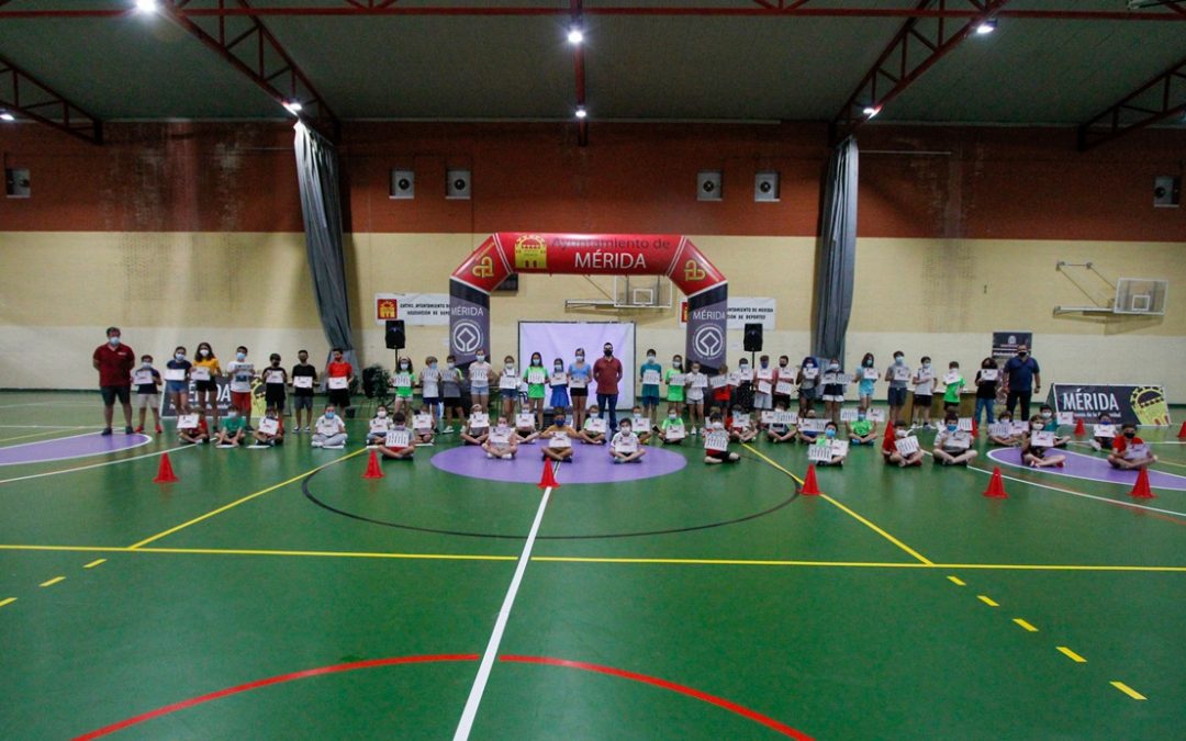 La Escuela de Atletismo clausura su temporada deportiva en el Diocles
