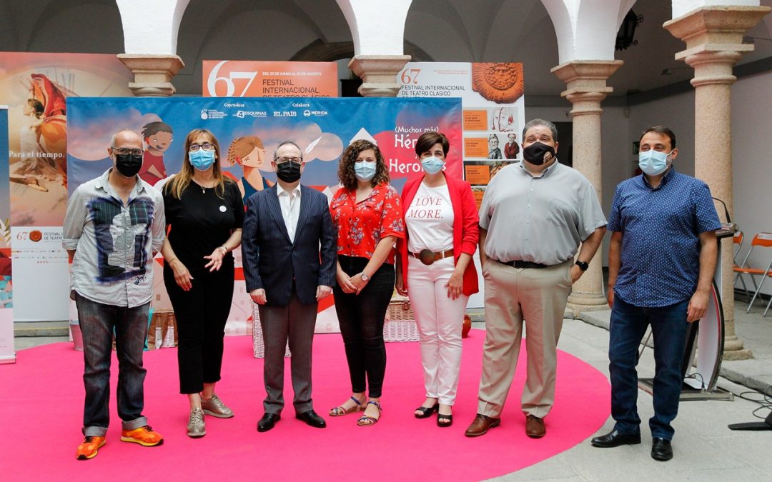 La delegada de educación destaca que el Festival de Mérida piense en todos los públicos y en todas las edades en su programación