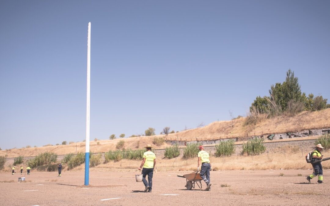 En marcha la construcción de la piscina en las Abadías y el parking de autocaravanas