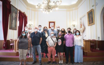 El Alcalde recibe a los artistas locales que participarán en La Noche del Patrimonio y anuncia la presencia de la ministra de turismo, Reyes Maroto