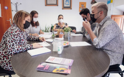 Continúan las reuniones preparatorias del Carnaval Romano con la toma de contacto con los representantes de la Gala Drag